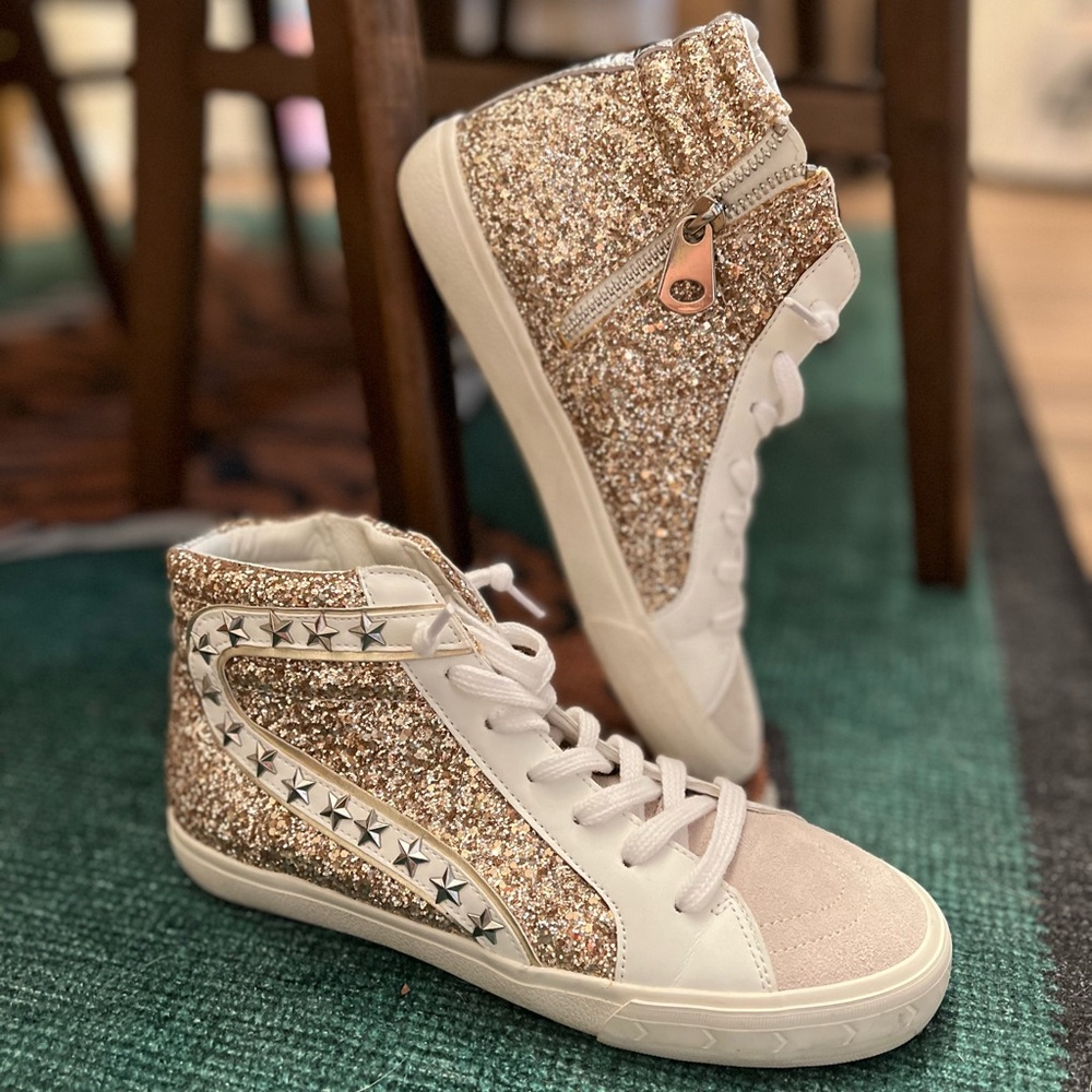 Mateel Vintage Havana Hightop Sneakers Gold Glitter Studded Stars Size 9